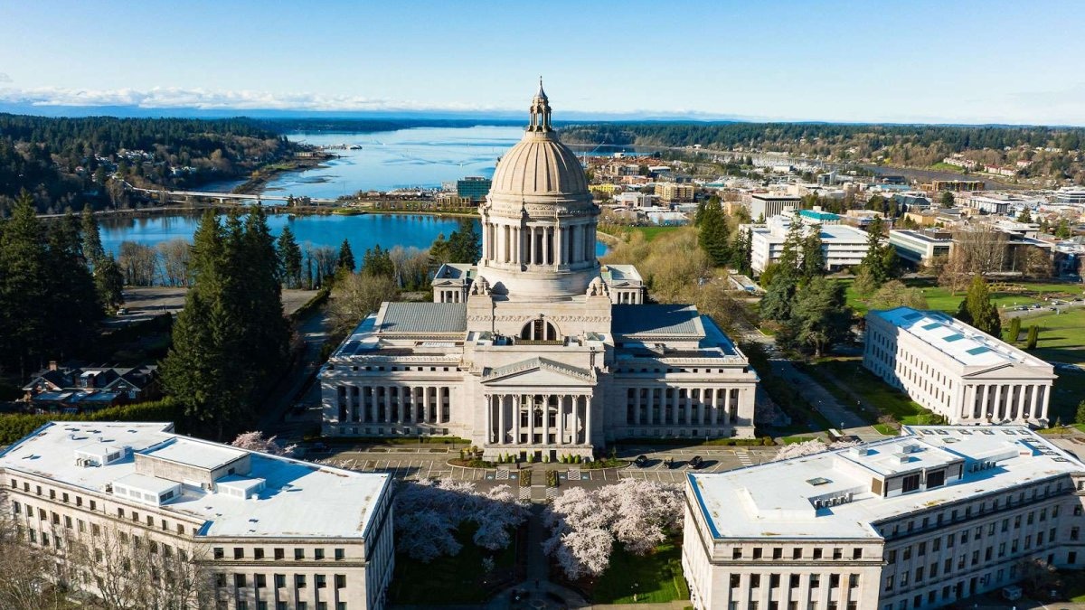Picture of the Washington Capitol and Legislative buildings